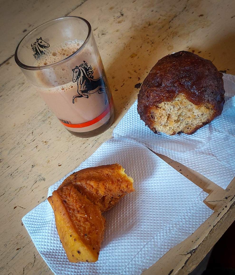 <span  class="uc_style_uc_tiles_grid_image_elementor_uc_items_attribute_title" style="color:#ffffff;">Another exotic afternoon dish (chai with cake)</span>